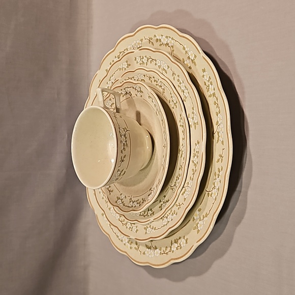 NEW Royal Doulton Somerset 1048 1139 Five Piece Place Setting - Picture 16 of 16